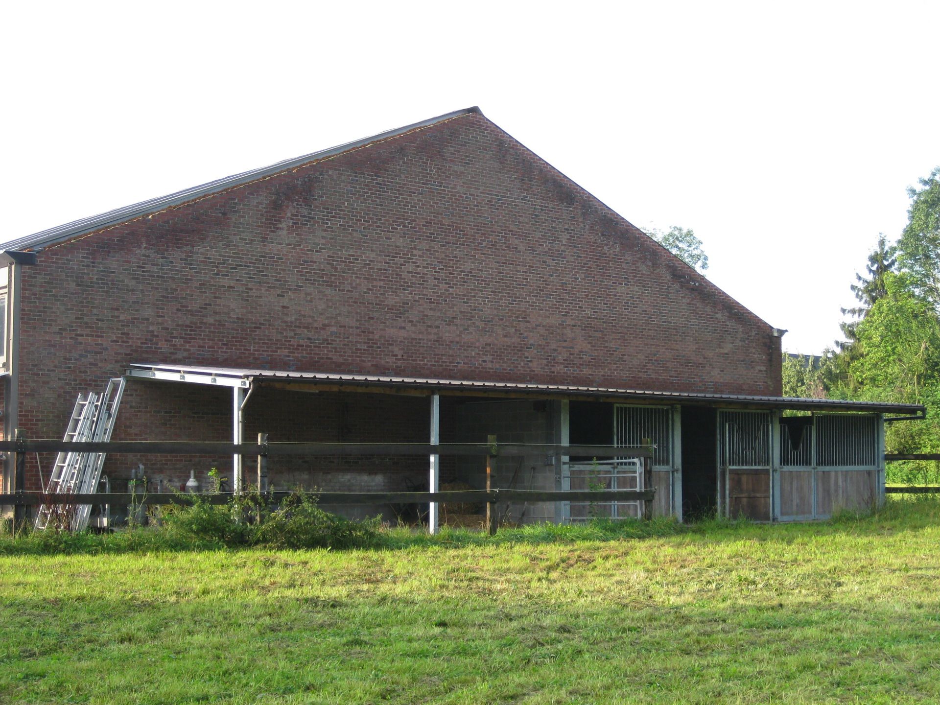 Robuuste karaktervolle woning met loods en weide  foto 20