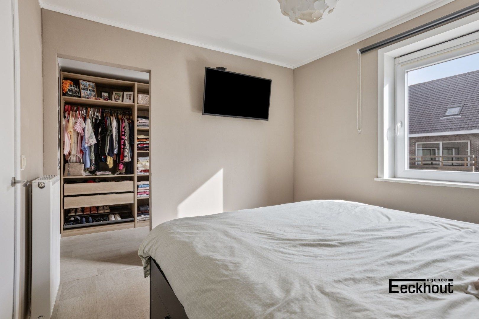 Instapklare, recente rijwoning met tuin & garage! foto 15