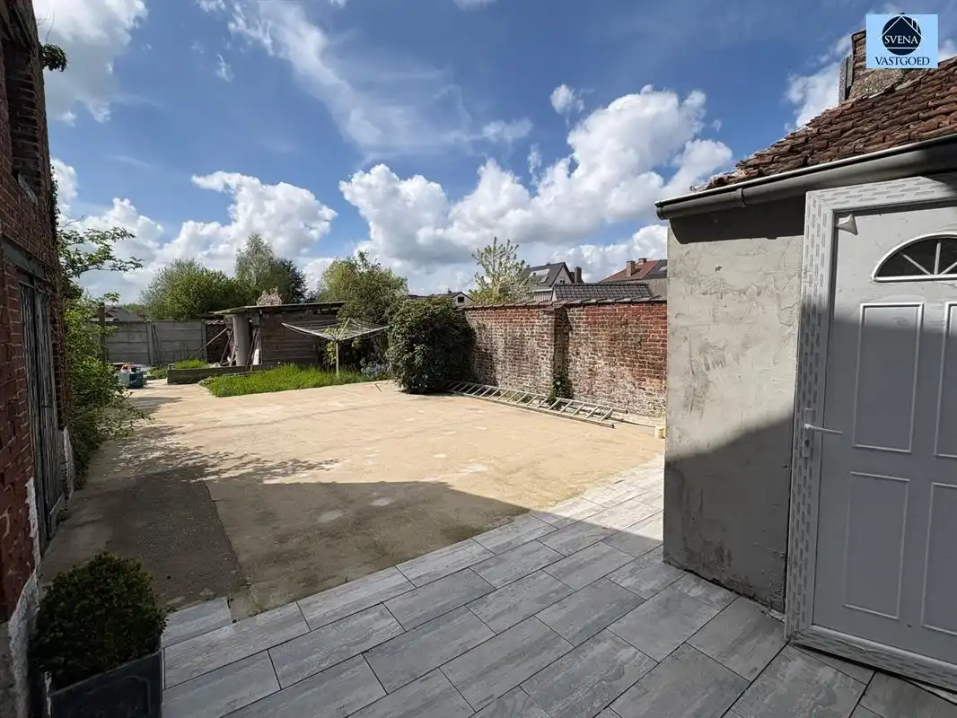 KARAKTERVOLLE WONING IN DE DORPSKERN VAN IDEGEM foto 14