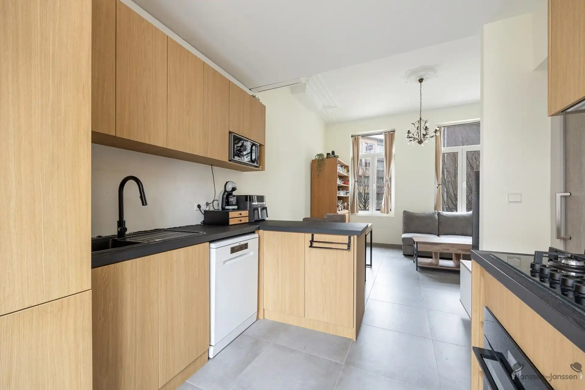 Gerenoveerde woning met EPC B en modern wooncomfort foto 3