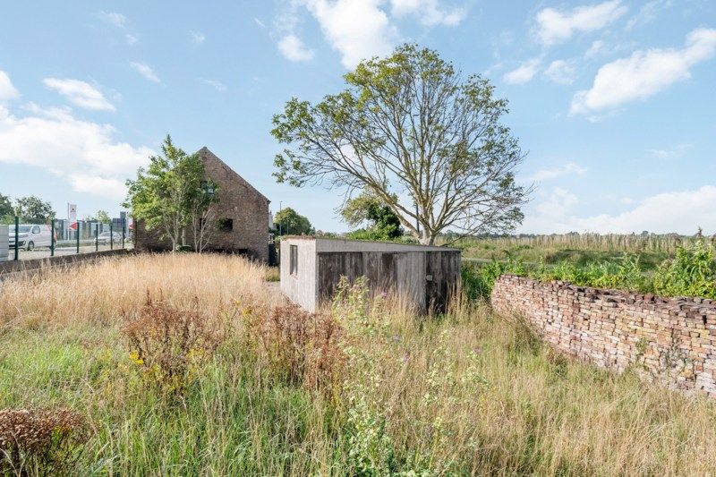 Te renoveren vrijstaande woning met prachtig uitzicht in natuurgebied  foto 24