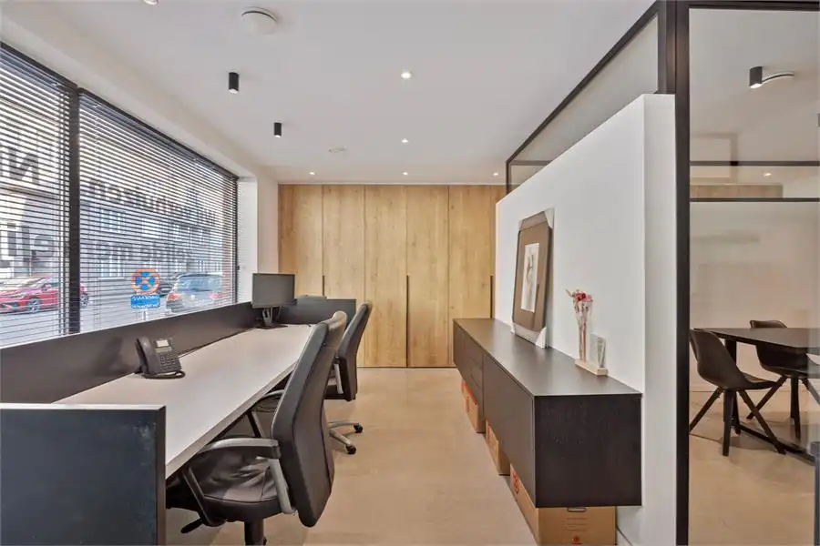 Modern kantoorgebouw te huur op toplocatie in Tessenderlo-Ham foto 9