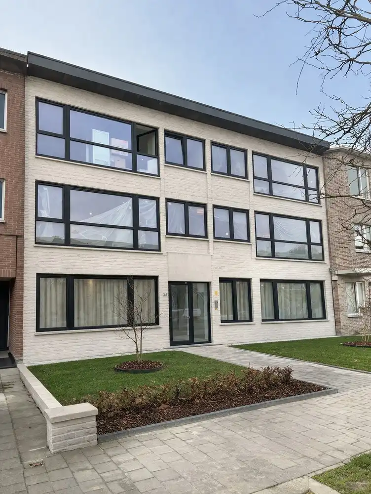 Luxueus appartement met 2 slpk en terras te Berchem foto 6