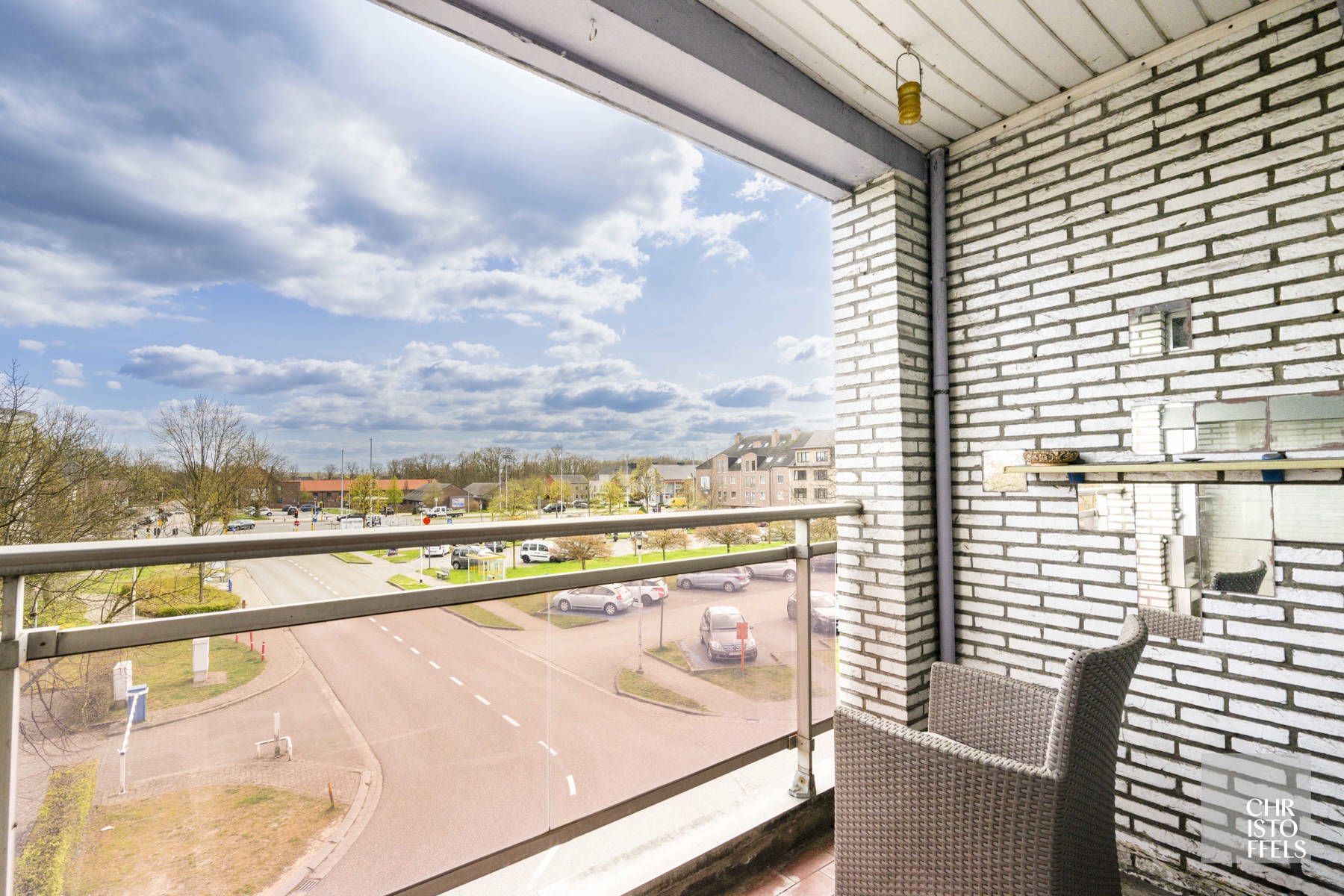 3-slaapkamerappartement met potentieel in Diepenbeek! foto 3