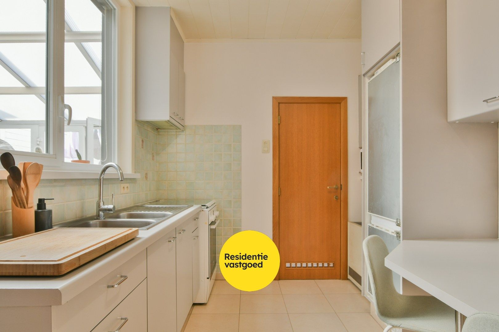 Verzorgde gezinswoning met zonnige tuin te St-Michiels foto 6