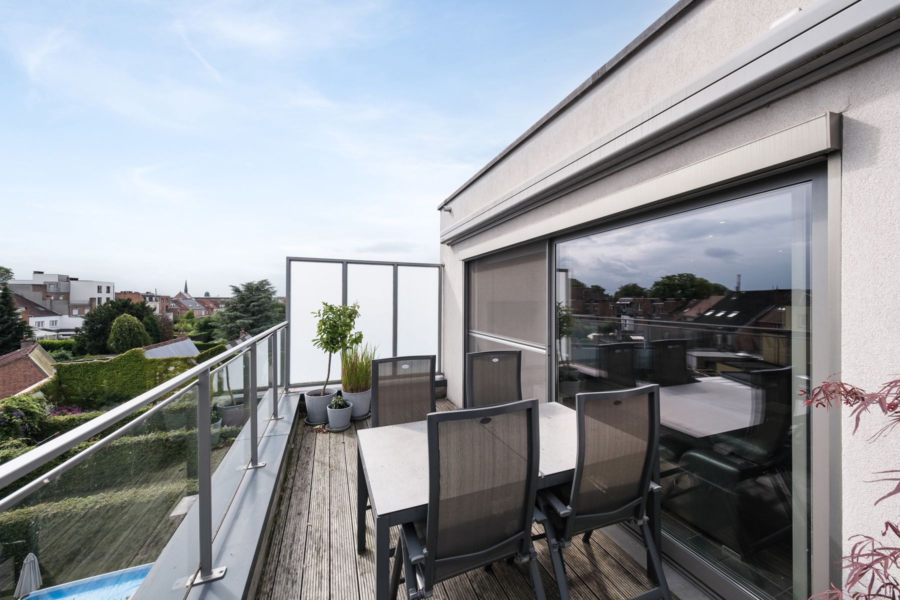 Prachtige penthouse met twee ruime terrassen foto {{pictureIndex}}