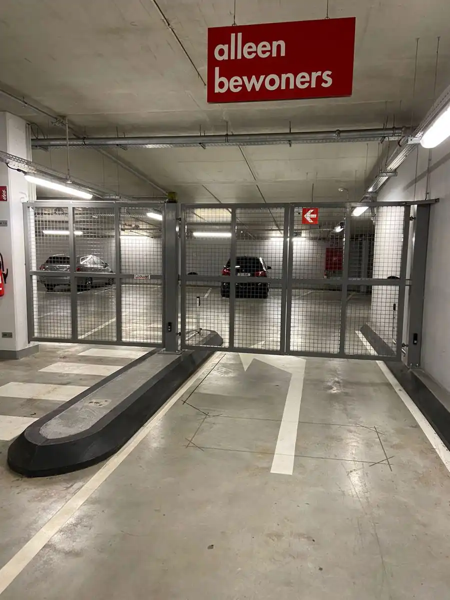 Autostaanplaats - €30.000 excl. btw - Q Park - centraal  foto 11