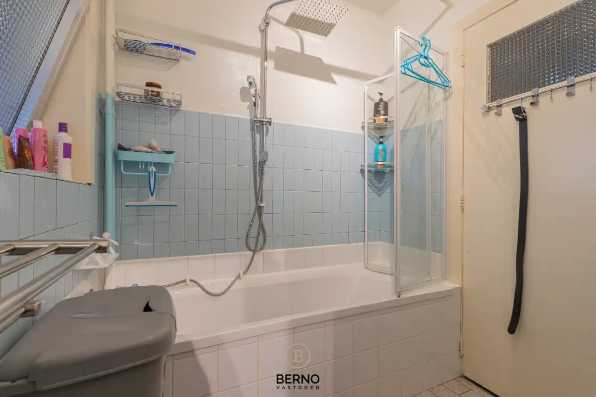 Op te frissen bel-etagewoning foto 7