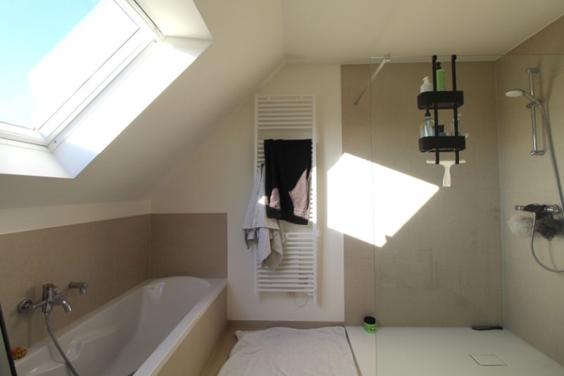 Energiezuinige halfopen woning te huur in Sijsele foto 11