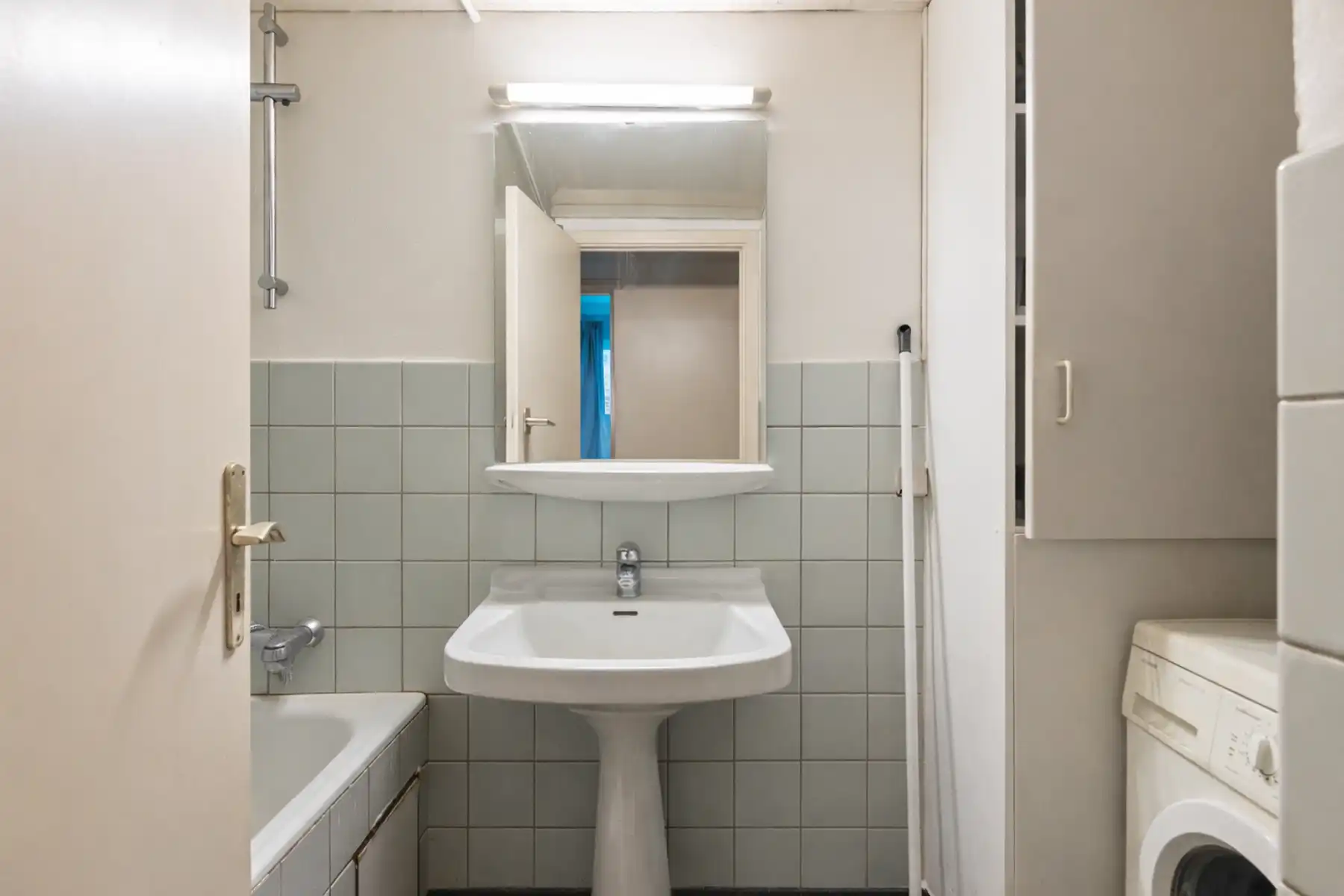 BEZOEKDAGEN VOLZET - Te renoveren appartement met terras. foto 9