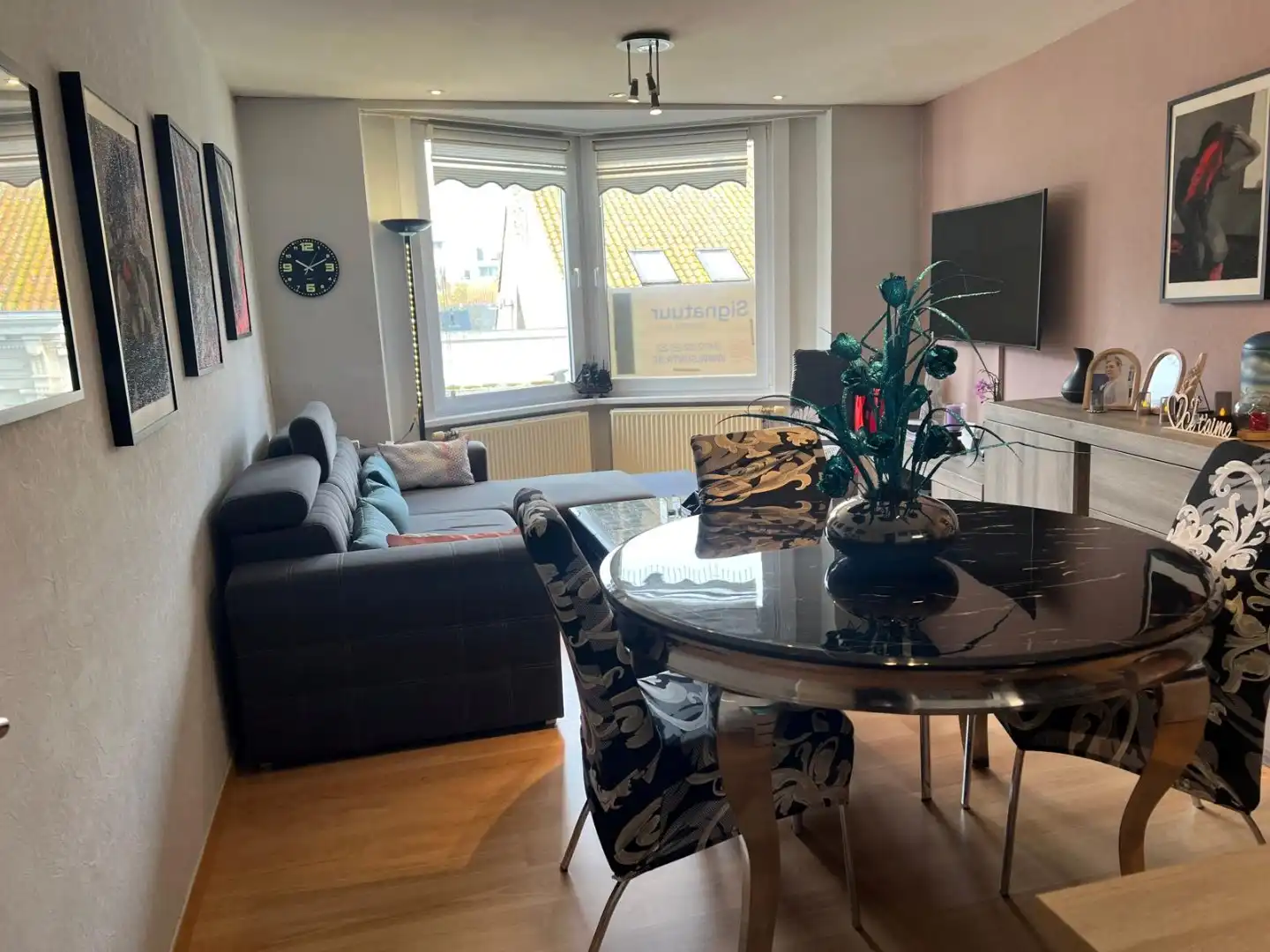 Geriefelijk 1-slaapkamerappartement in het stadscentrum van Oostende! foto 3