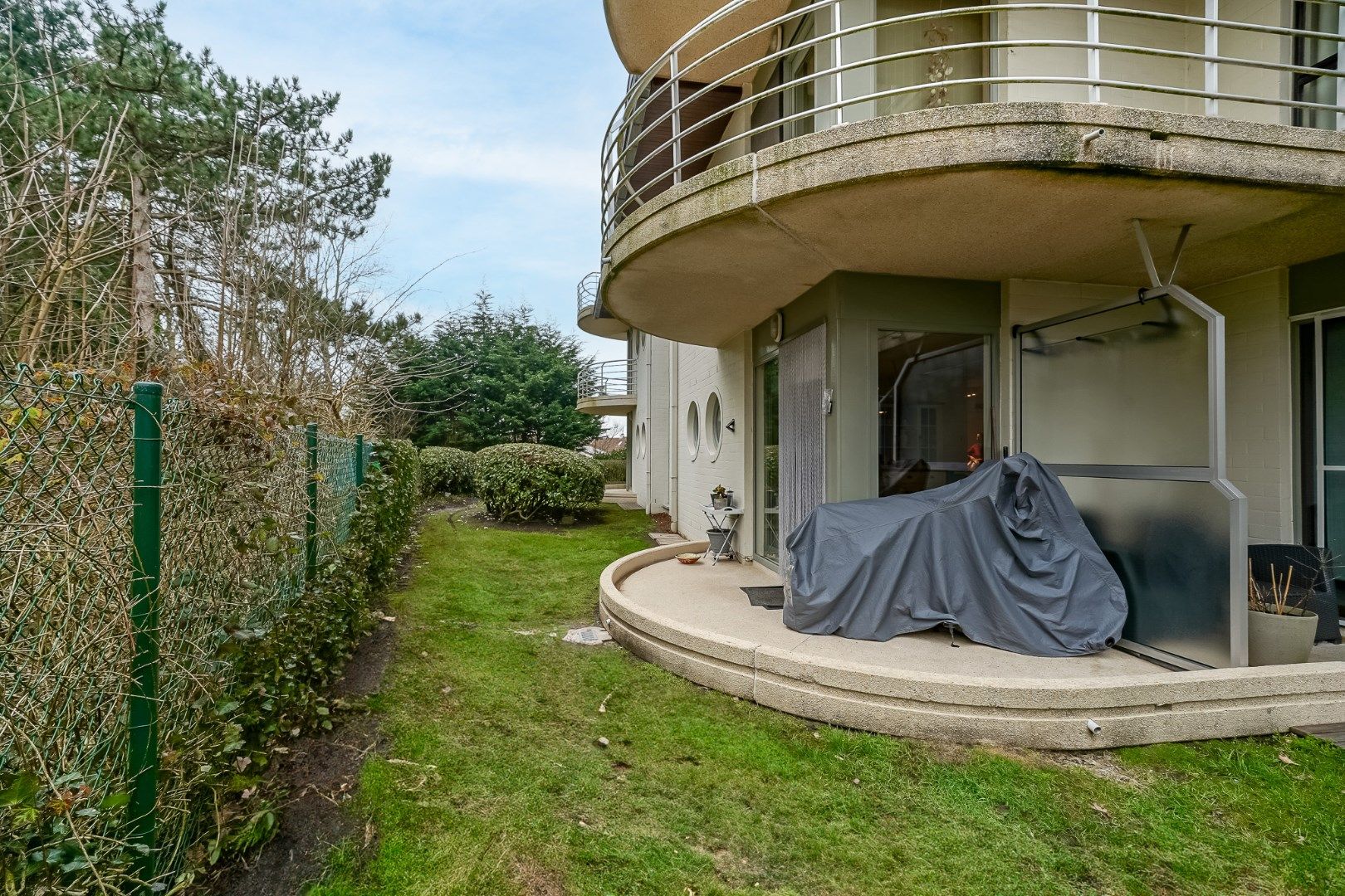 Mooi vernieuwd en instapklaar gelijkvloers appartement  te Bredene foto 9