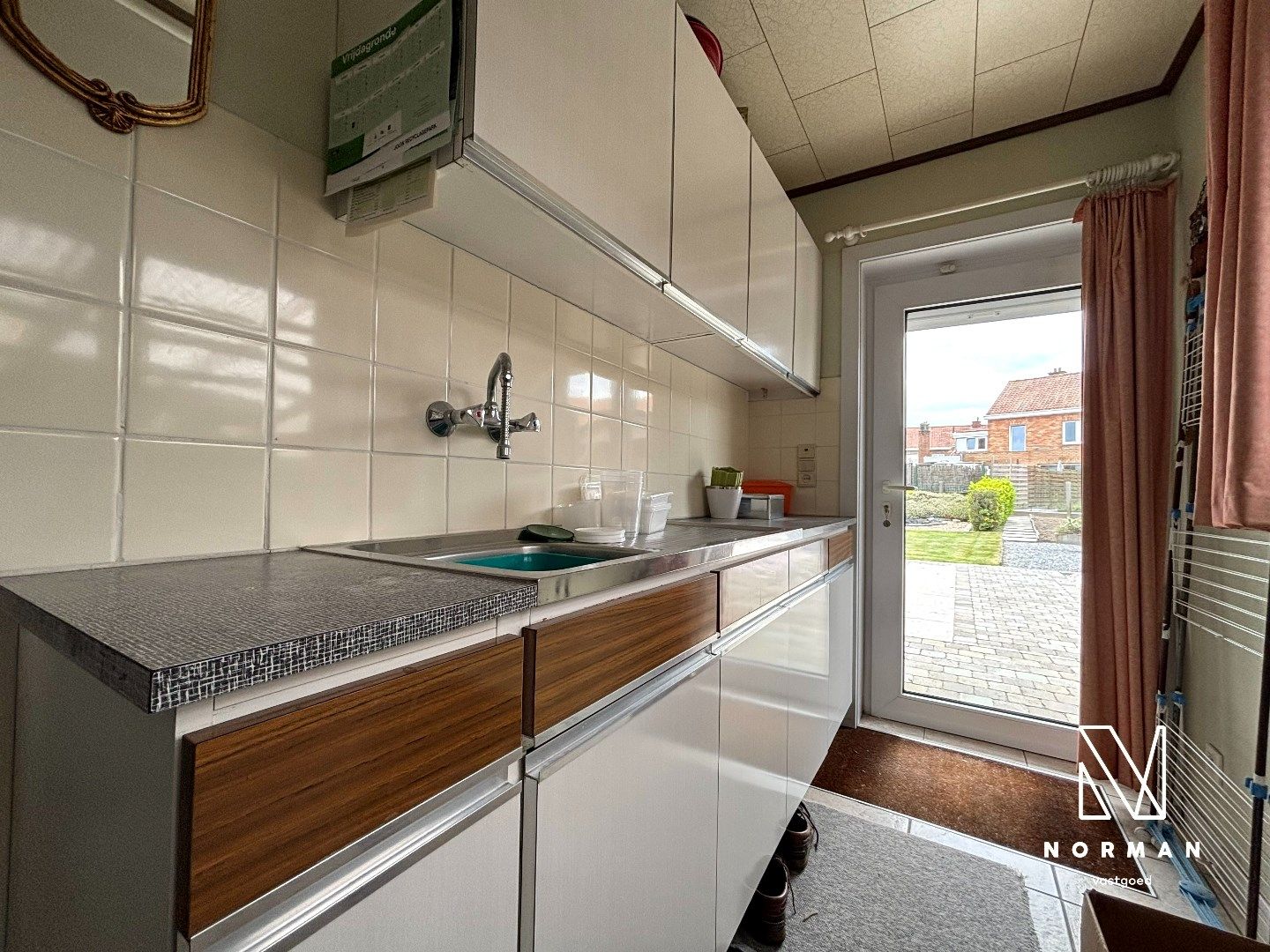 Ruime woning met prachtige tuin en 3 slaapkamers te Rumbeke! foto 8