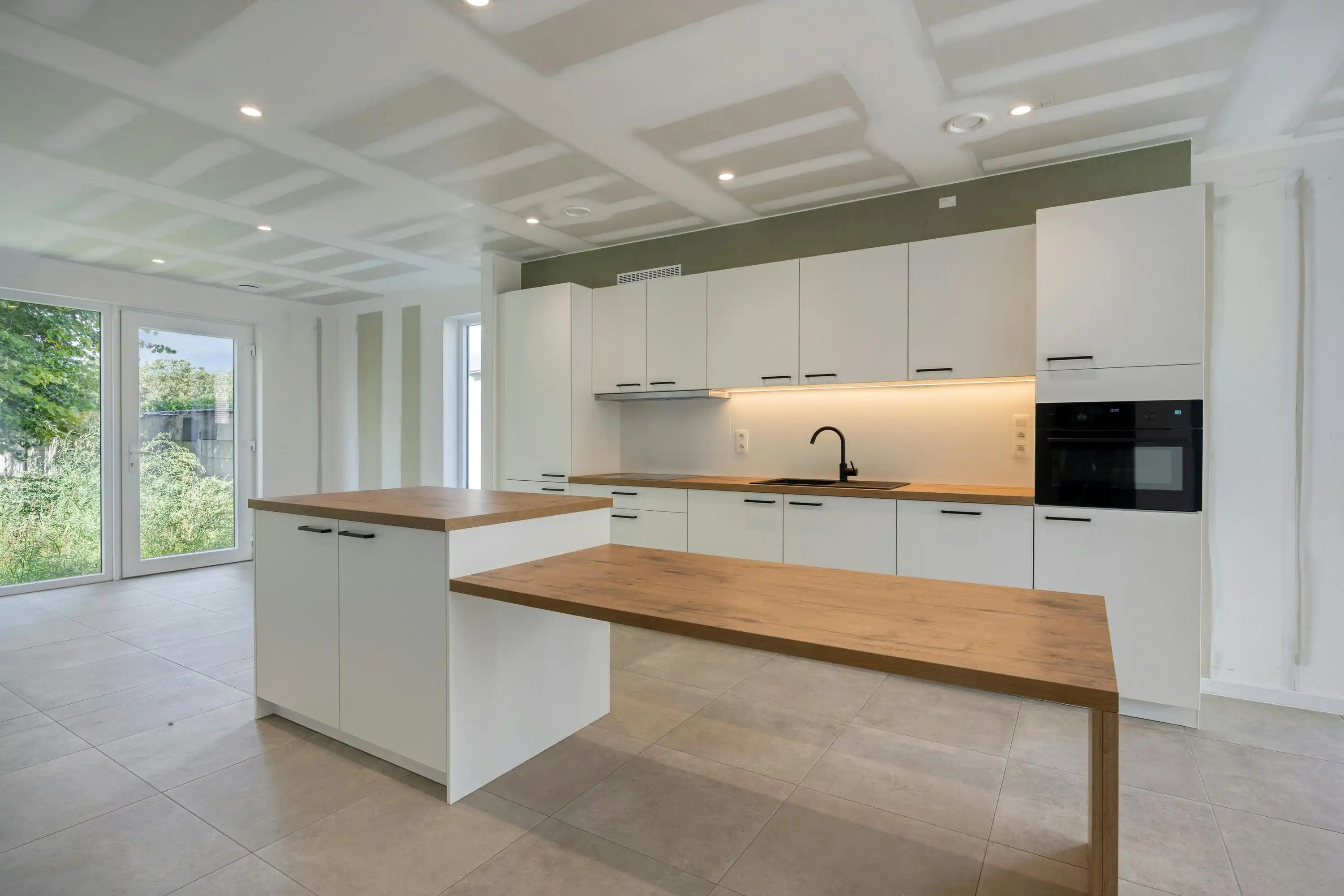 Recente halfopen woning met 3 slaapkamers in Leopoldsburg foto 5