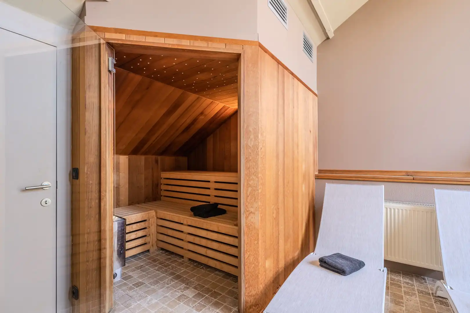 Vakantie-appartement en Loods (150 m²) in Jabbeke foto 3