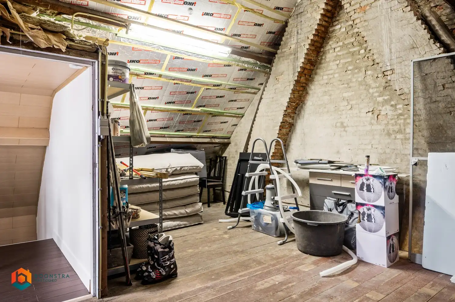 Instapklare gerenoveerde woning met 2 slpkrs en tuin met prachtige veranda te Putte foto 17