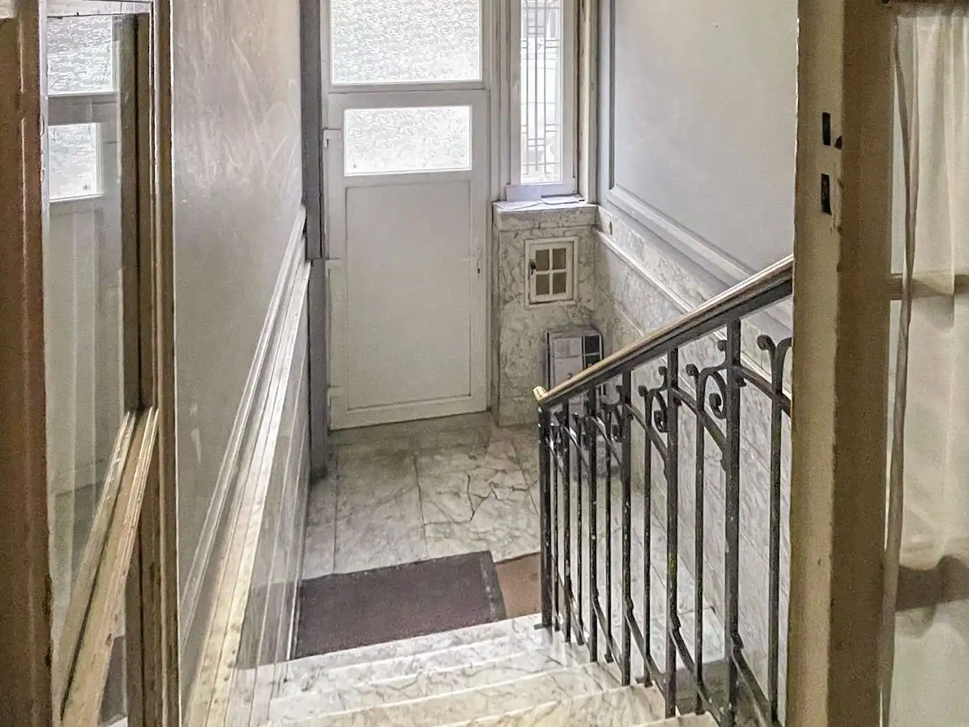 UITSTEKEND GELEGEN OPBRENGSTGEBOUW (375M²)! foto 4