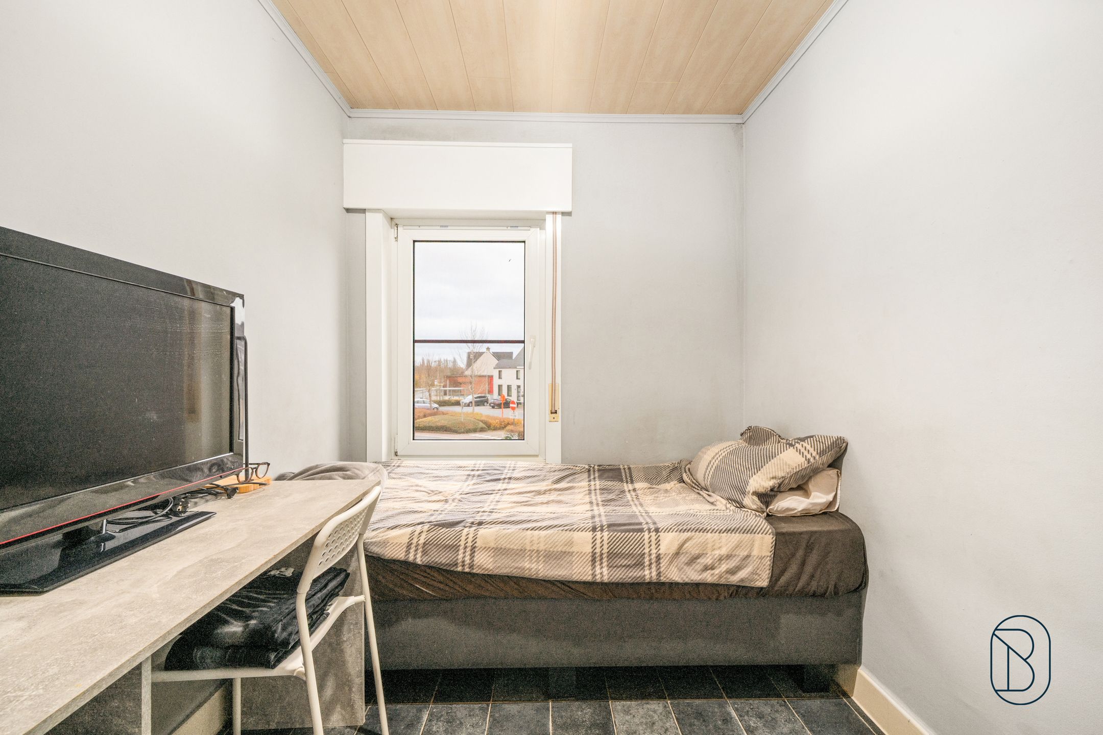 Instapklare woning met 3 slk, tuin, en uitweg met garage foto 14