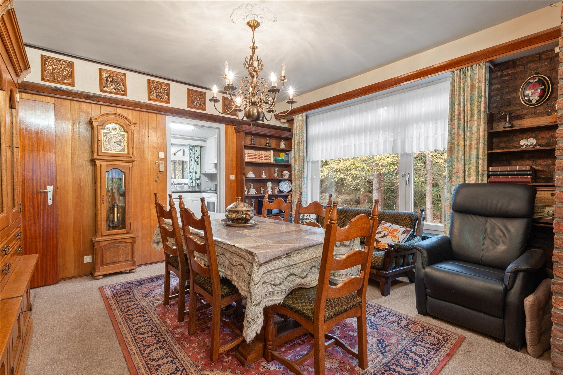 Open bebouwing in groene omgeving foto 6