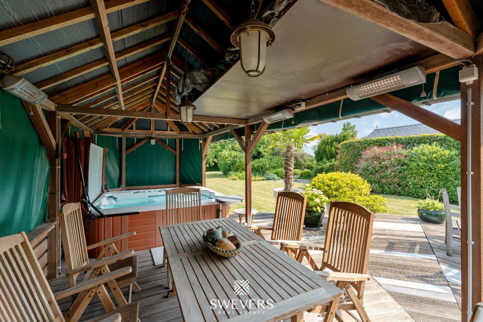Ruime woning ( 345 m2 ) met 4 SLPK op prachtig perceel van 21a50ca foto 30
