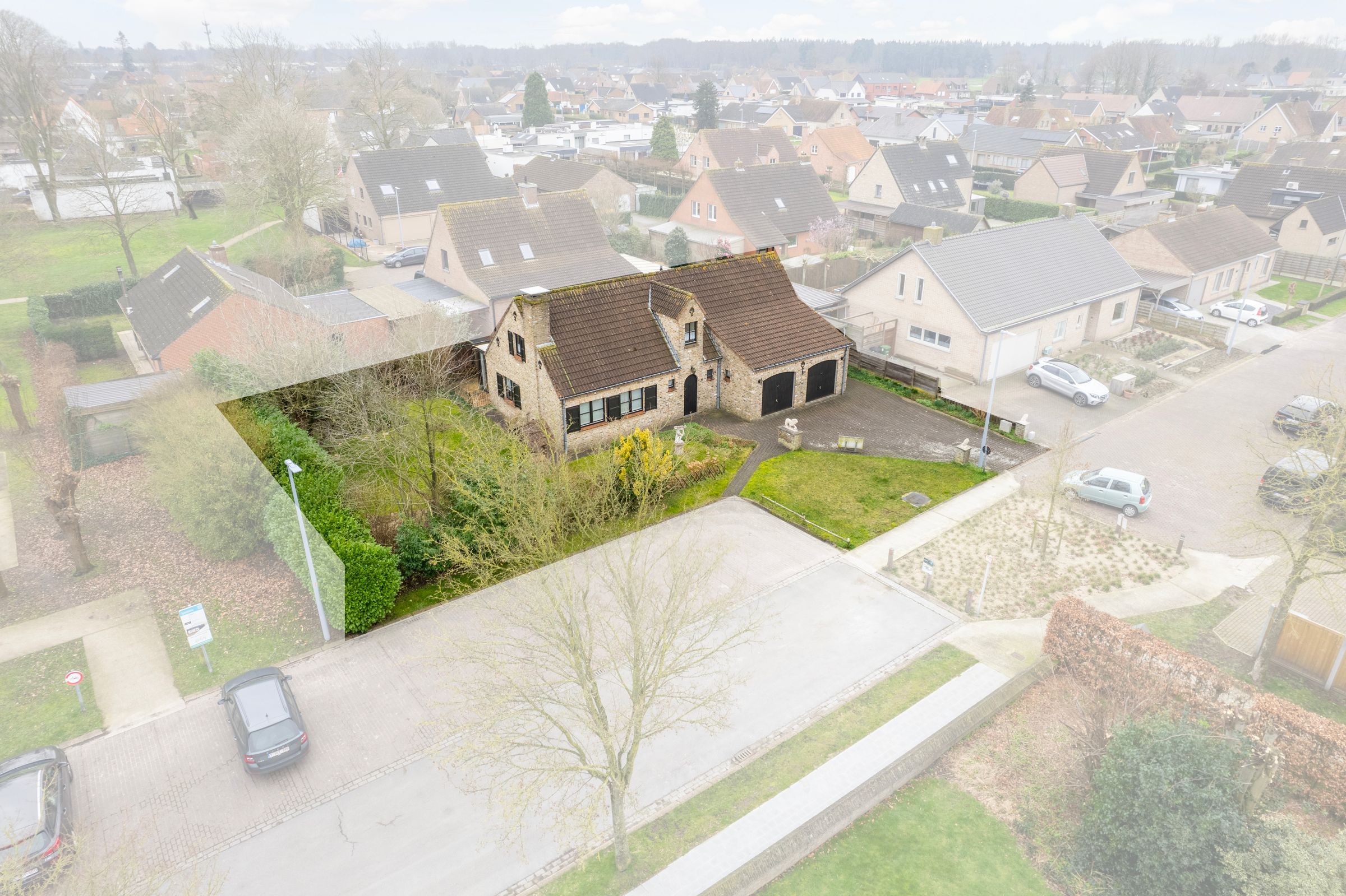 Karaktervolle woning op toplocatie Sijsele foto 3