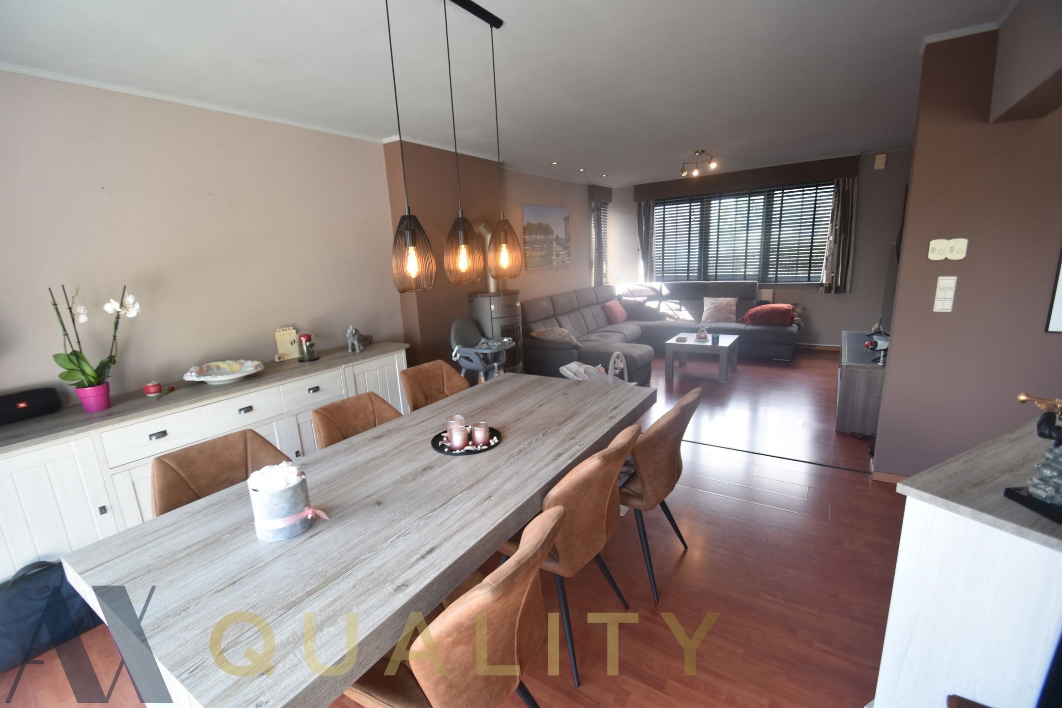 Open woning met 3 slpk., bureel, gar. oprit en tuin. Vrij vnf 01/09 foto 4