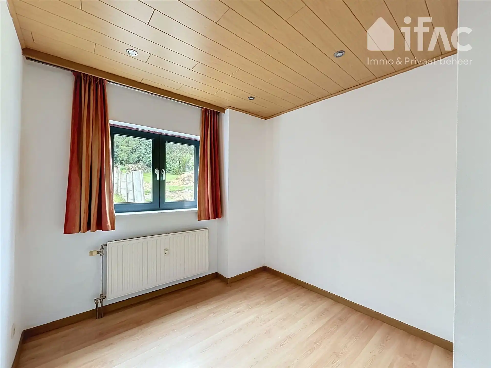 Fijn gelegen 2 slaapkamer appartement met tuin foto 13