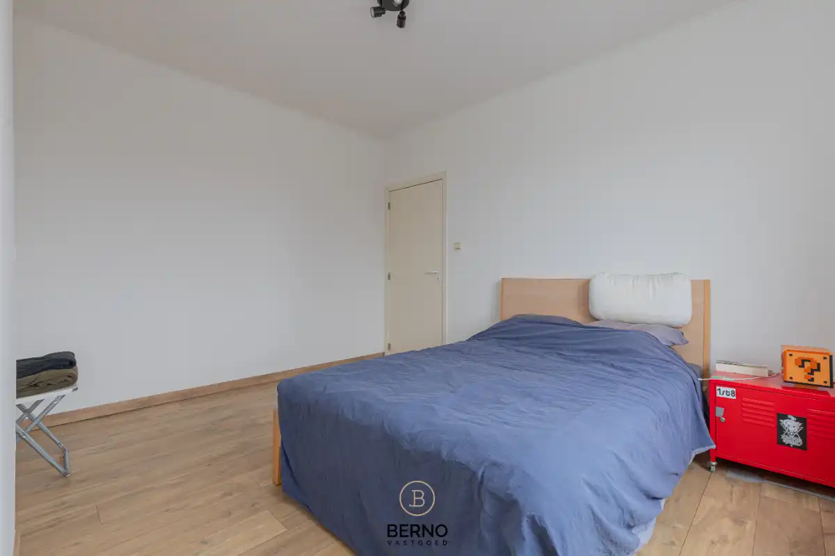 Gerenoveerde woning met garage op toplocatie foto 11