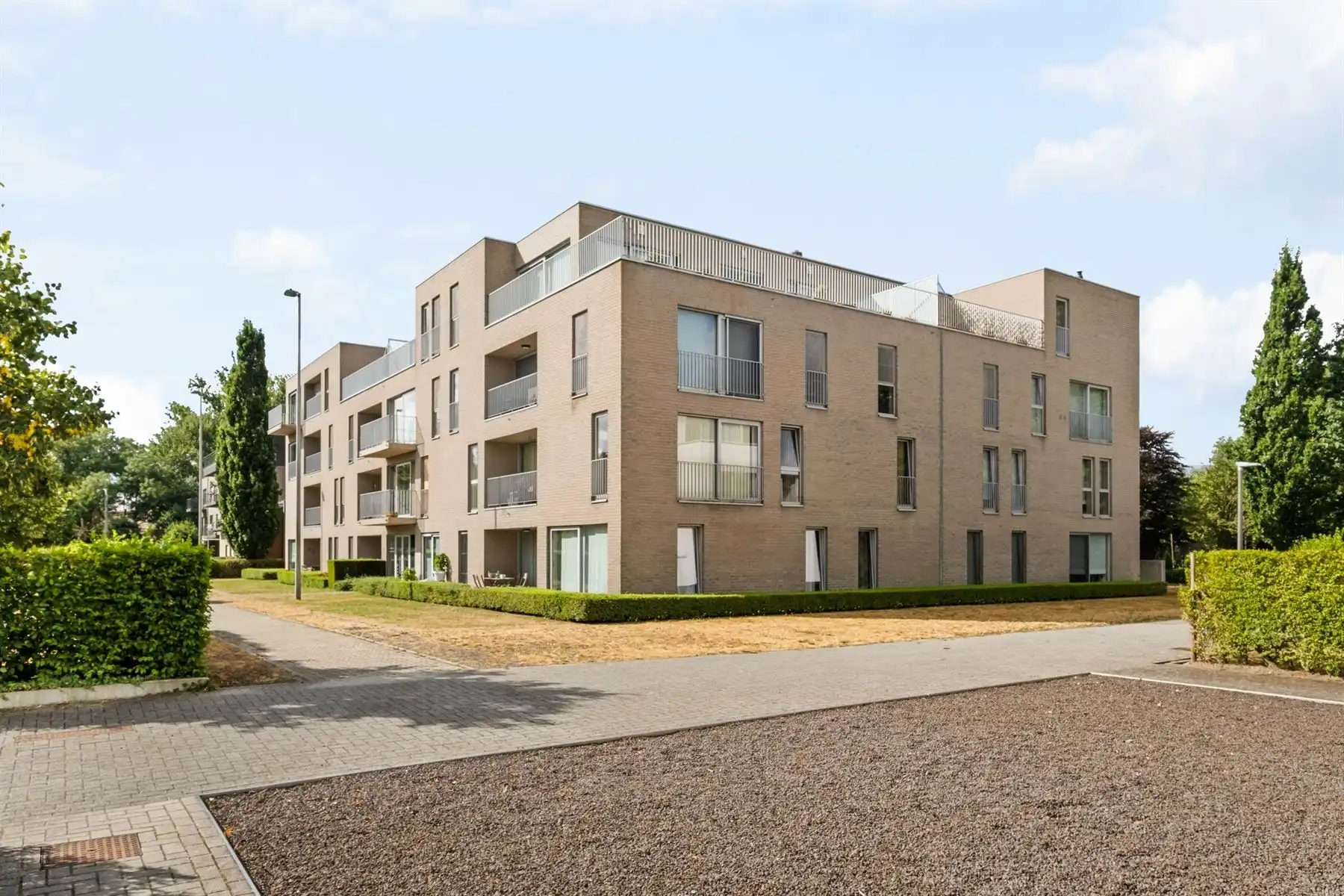 Appartement met 3 slaapkamers en ruime terrassen foto 12