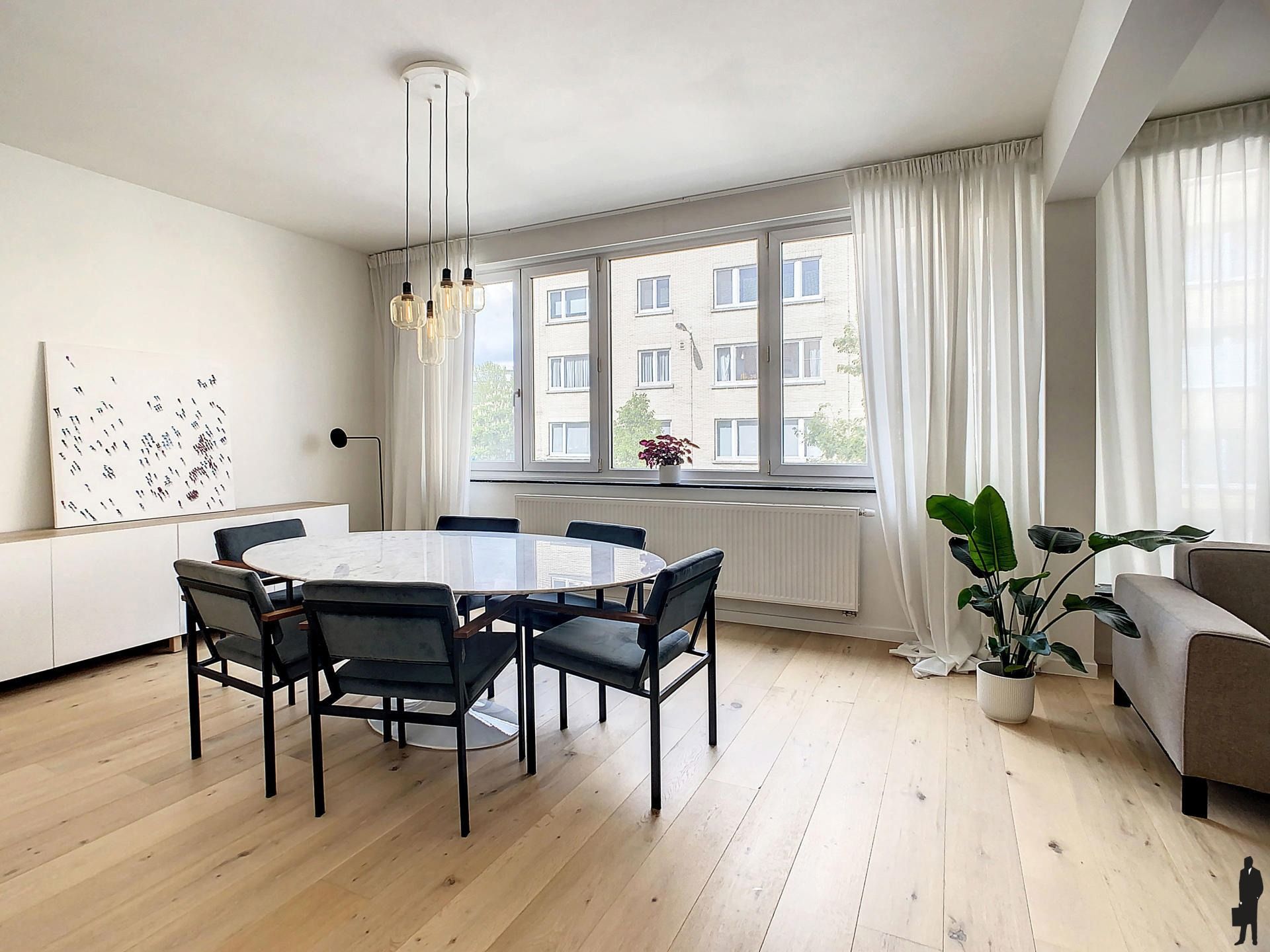Prachtig appartement met 2 slaapkamers, dressing en terras in de Tentoonstellingswijk foto 2