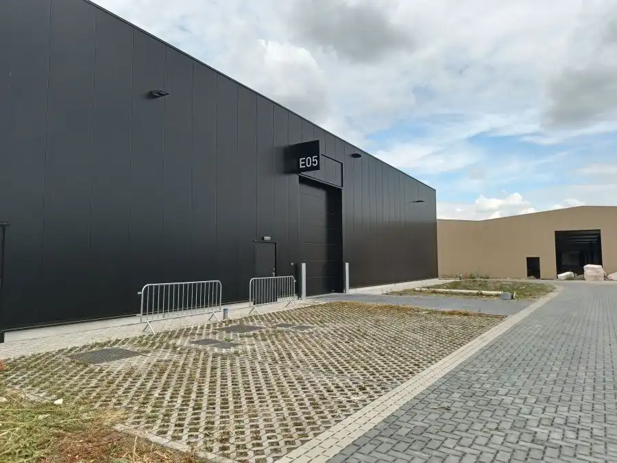Bedrijfsvastgoed te huur Antwerpsesteenweg 3/- E5 - 2860 Sint-Katelijne-Waver