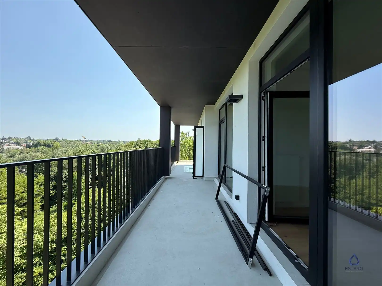 Nieuwbouwappartement met ruim terras op een topligging foto 9