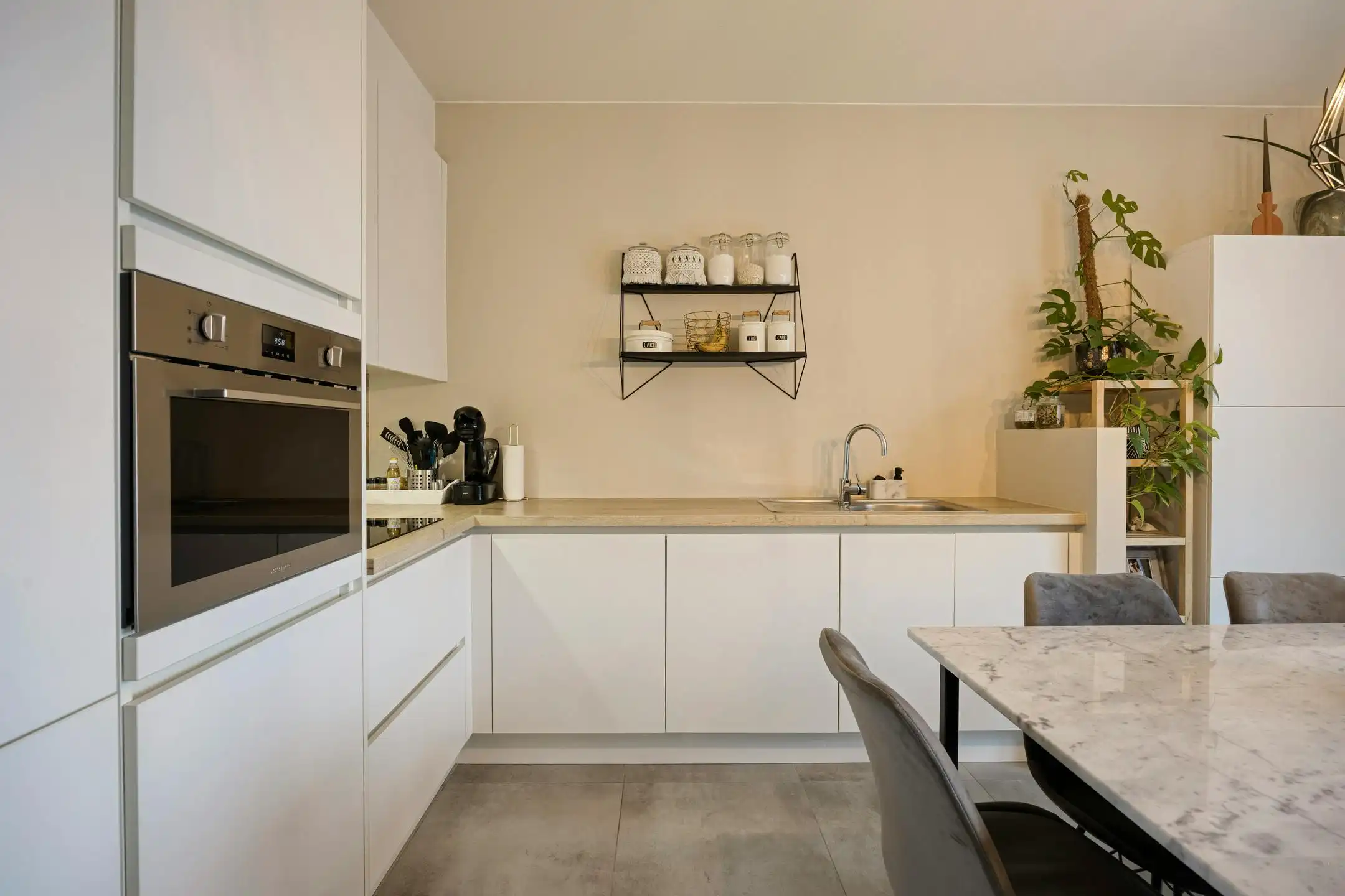 Instapklaar 1-slaapkamerappartement met terras en parking in Residentie Parkview te Vilvoorde foto 10