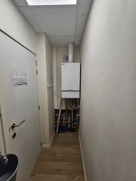 Te koop : instapklaar appartement in centrum Roeselare met 1 slpk ! foto 7