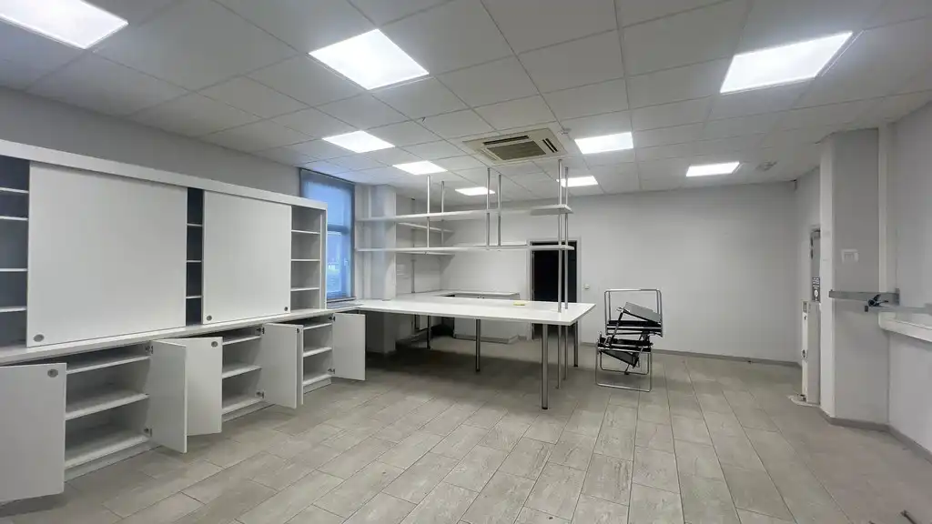 Logistiek magazijn te huur in bedrijvenpark Waregem-Zuid foto 13