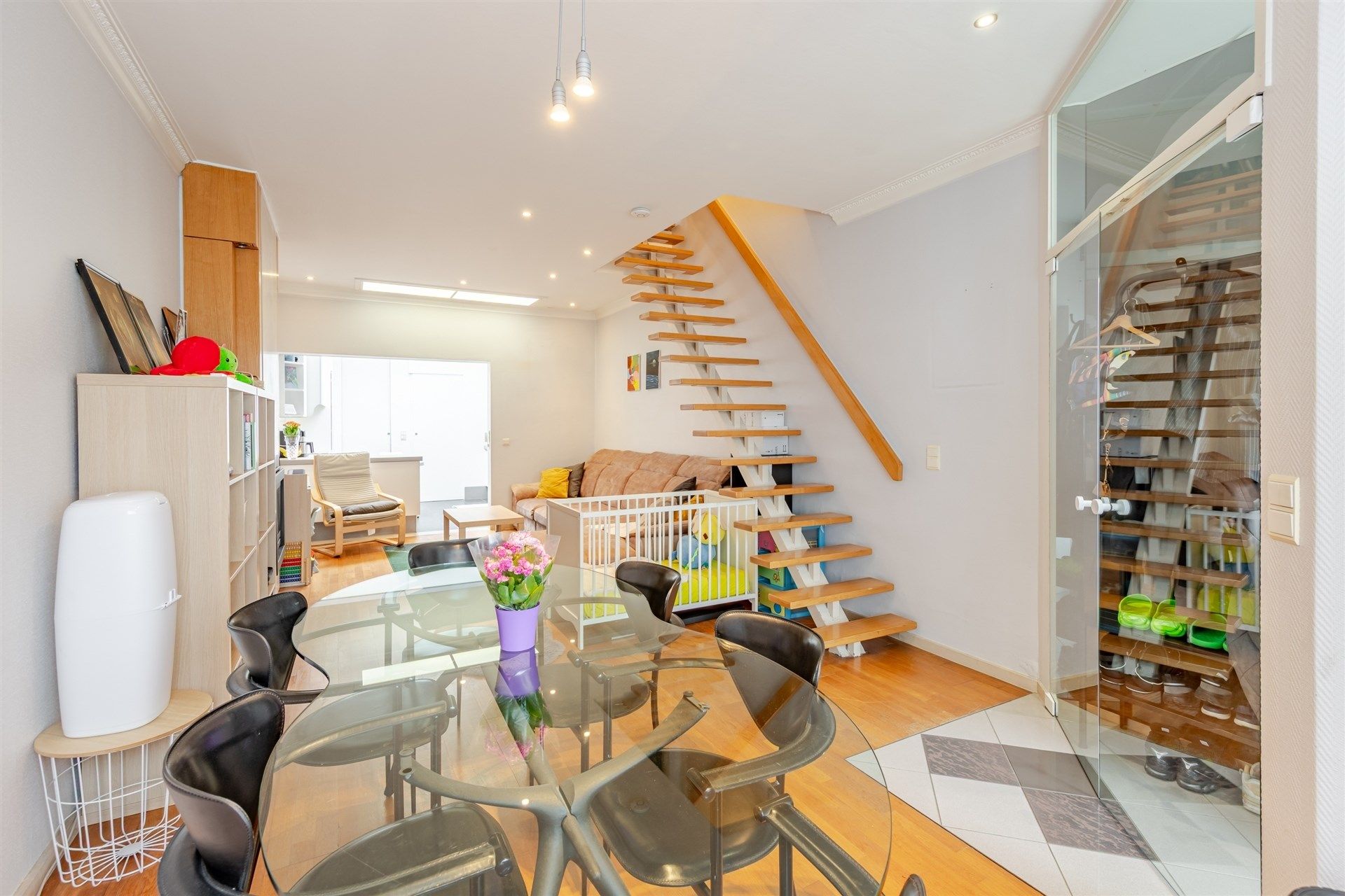 Instapklare woning op wandelafstand van het centrum van Aalst foto 4