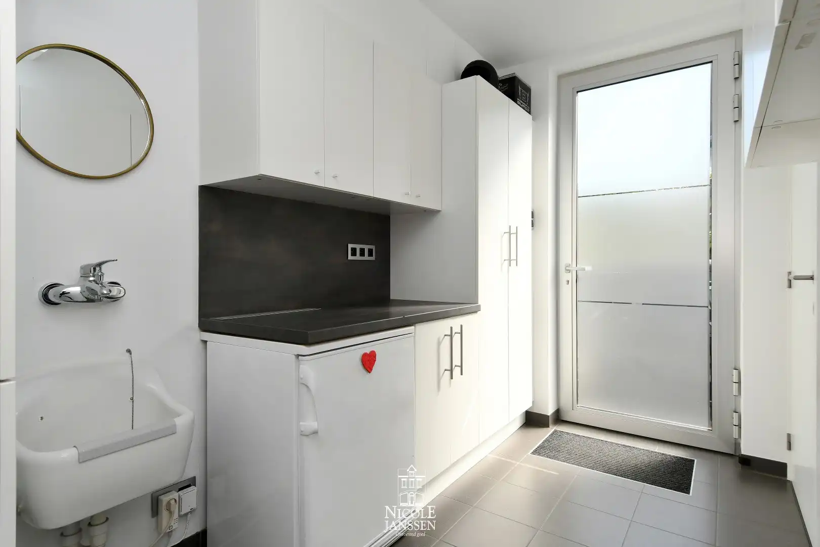 Halfvrijstaande gezinswoning met vrijstaande garage foto 13