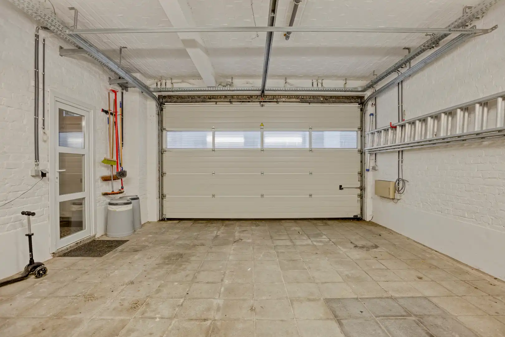 Ruime en centraal gelegen woning met dubbele garage foto 28