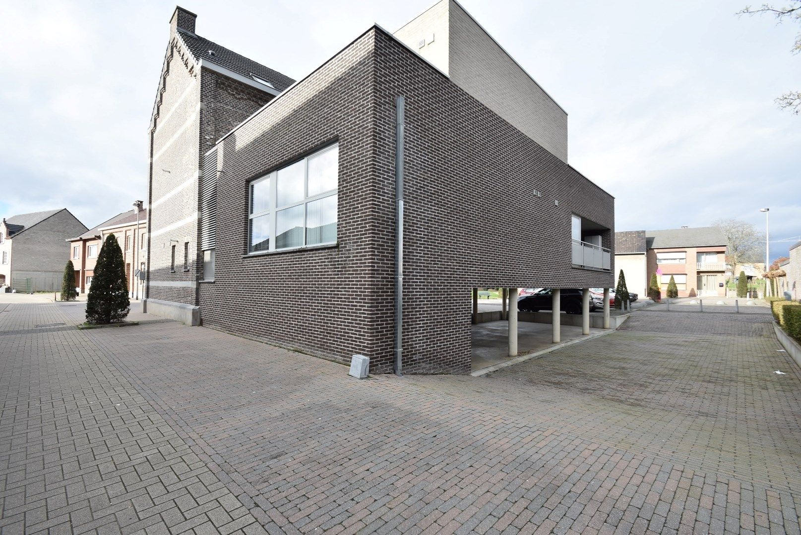 Knap gelijkvloersappartement met ruim terras en carport  foto 29