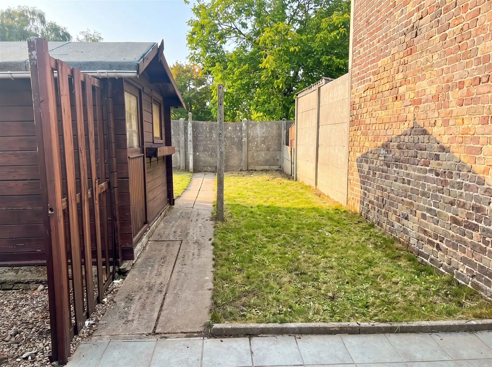 Te renoveren woning in deelgemeente Ename foto 12