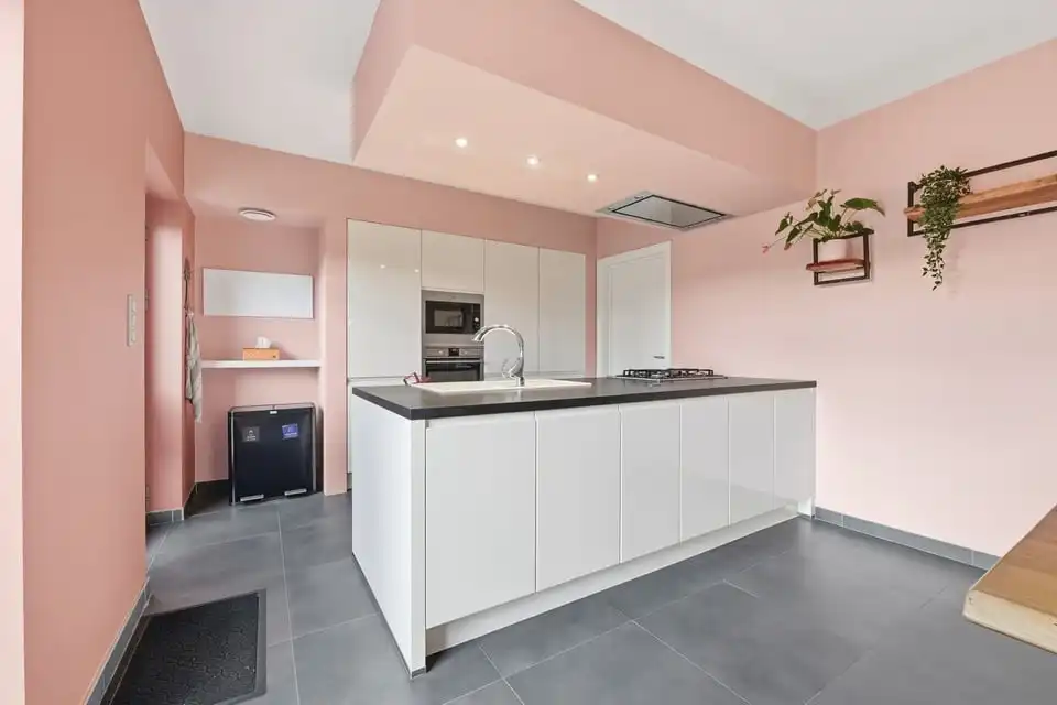 PRACHTIGE GEZINSWONING MET 4 SLKS EN ZONNEPANELEN IN HET LANDELIJKE WELLEN foto 10