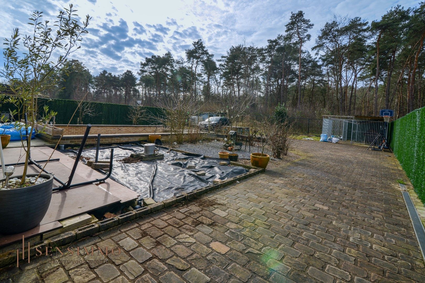 Ruime woning van 383m² bewoonbare oppervlakte met 6 slaapkamers – ideaal voor bedrijven en huisvesting van werknemers. foto 27
