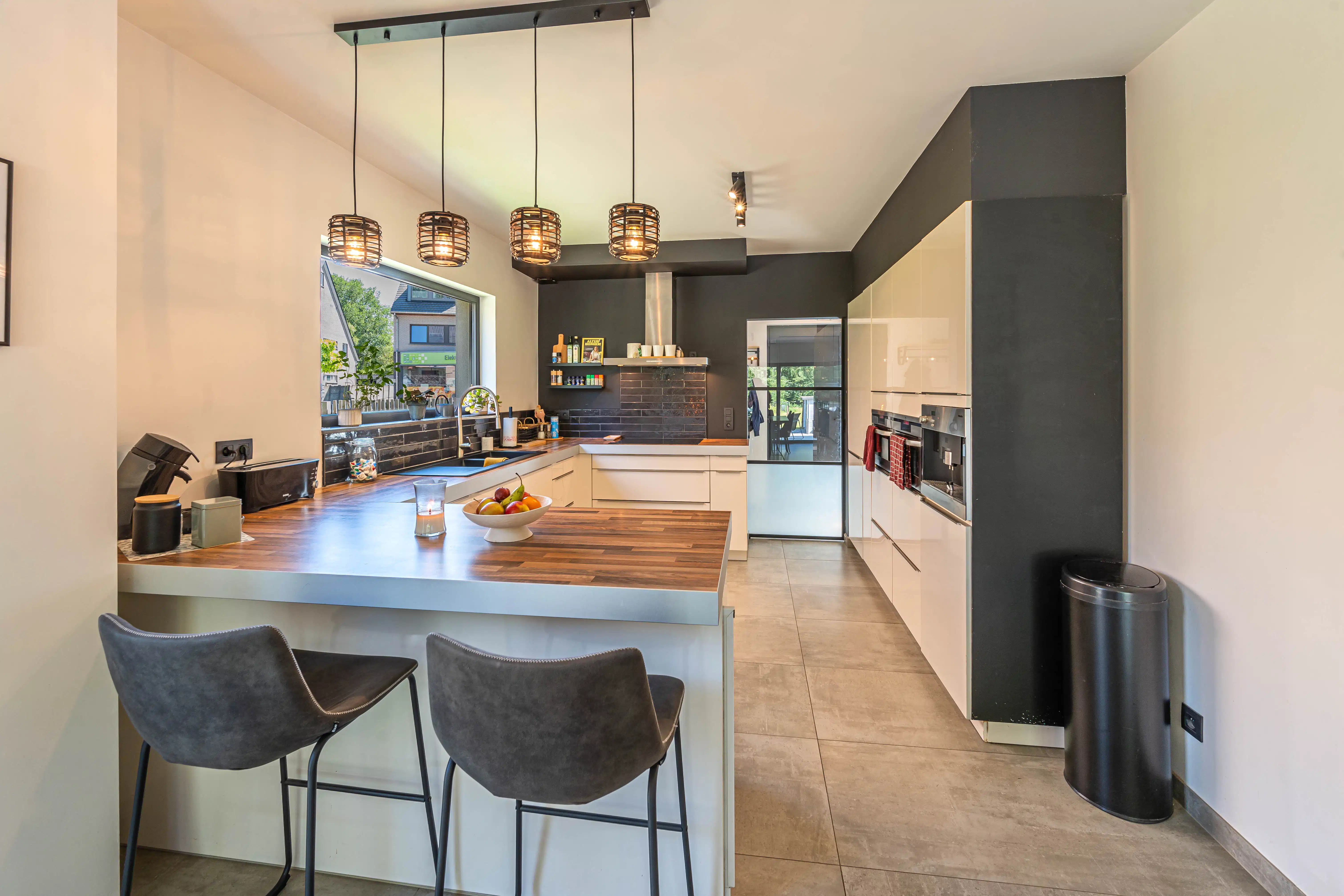 BEN-woning met 4 slaapkamers, 3 badkamers en groen uitzicht! foto 5