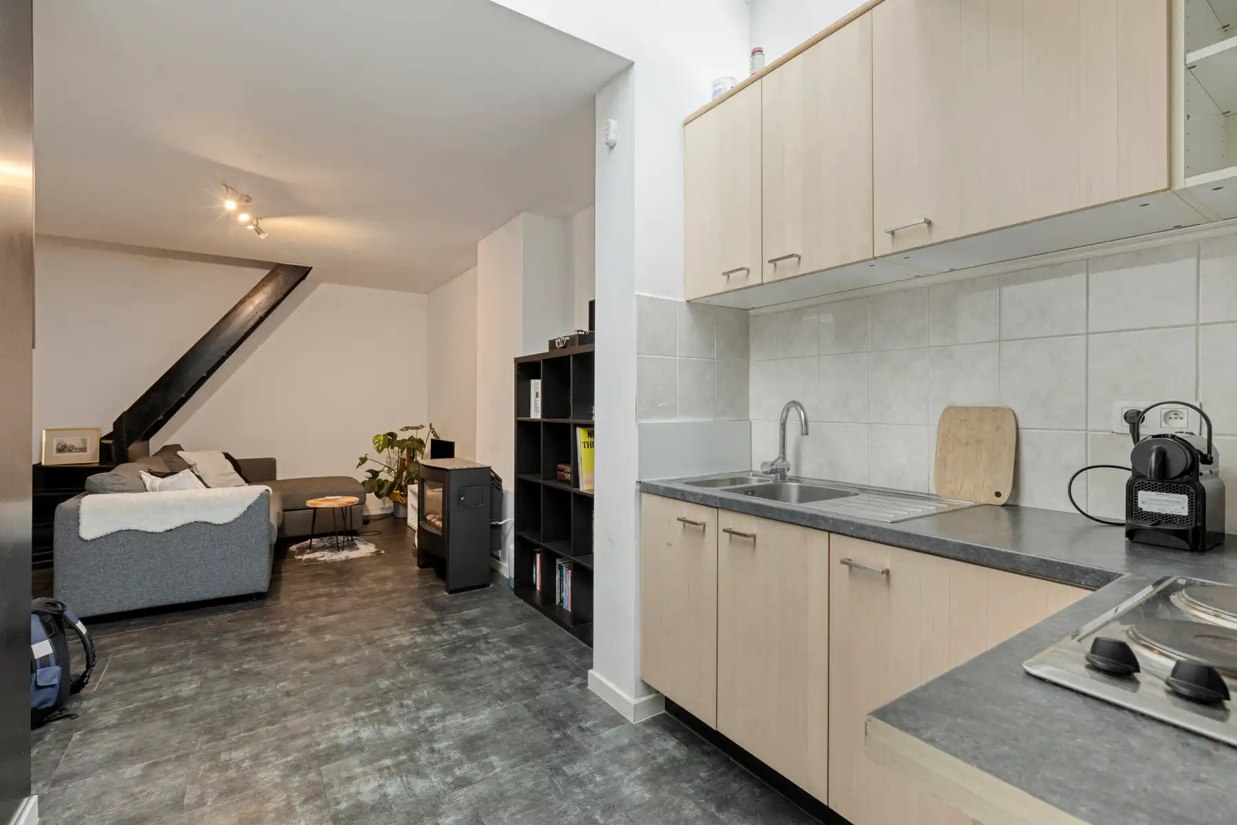 TE KOOP - charmante stadwoning in rustige straat  foto 2