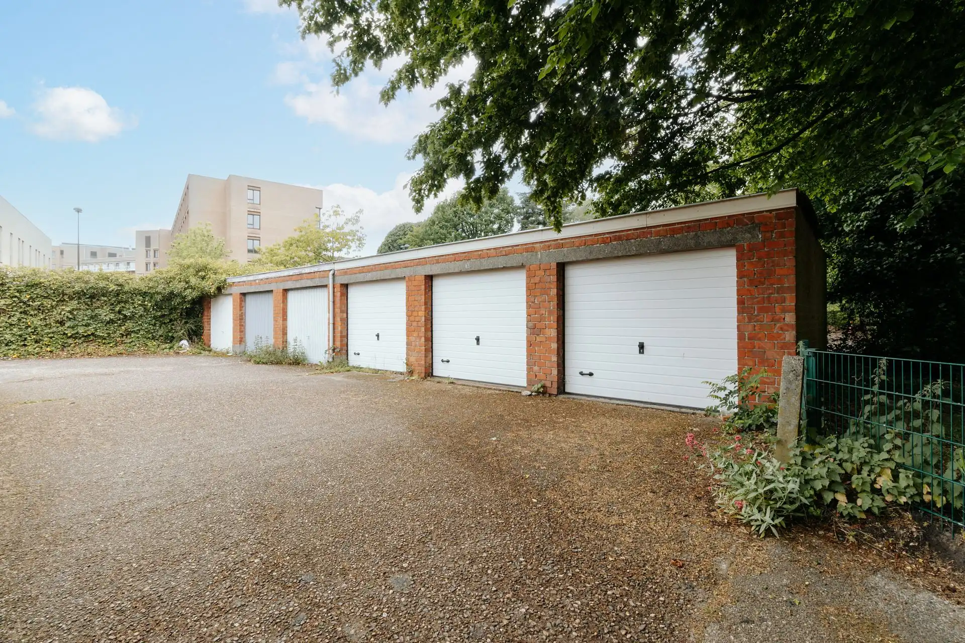 2 slaapkamerappartement met bureauruimte en garagebox foto 15