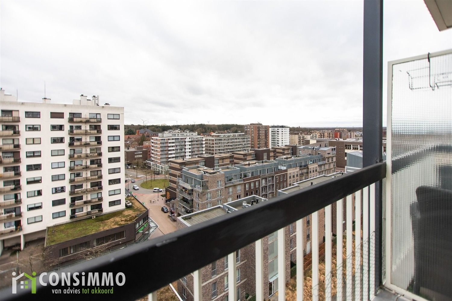 Instapklaar appartement met 3 slaapkamers in Genk-Centrum! foto 16