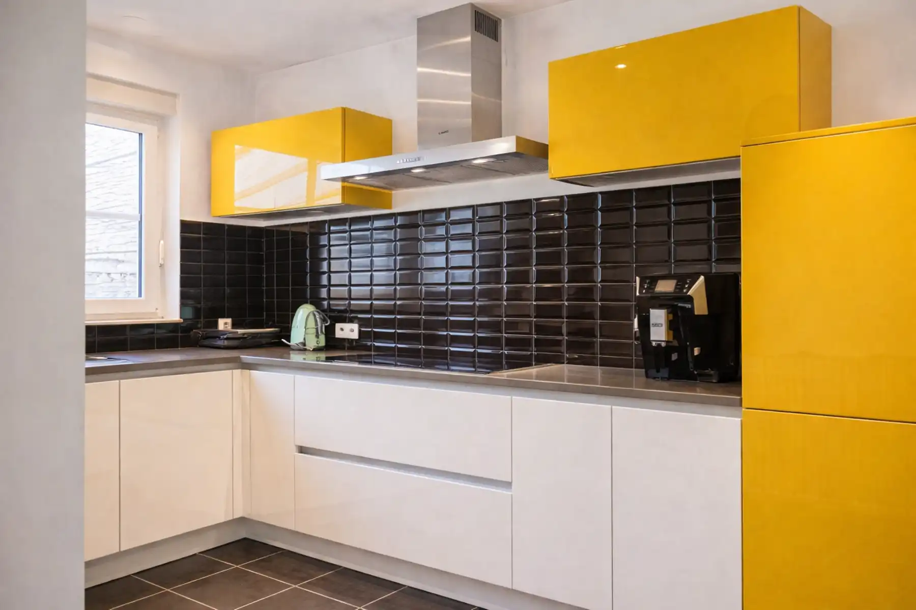 Instapklare recente woning met 4 slaapkamers en 3 badkamers! foto 8