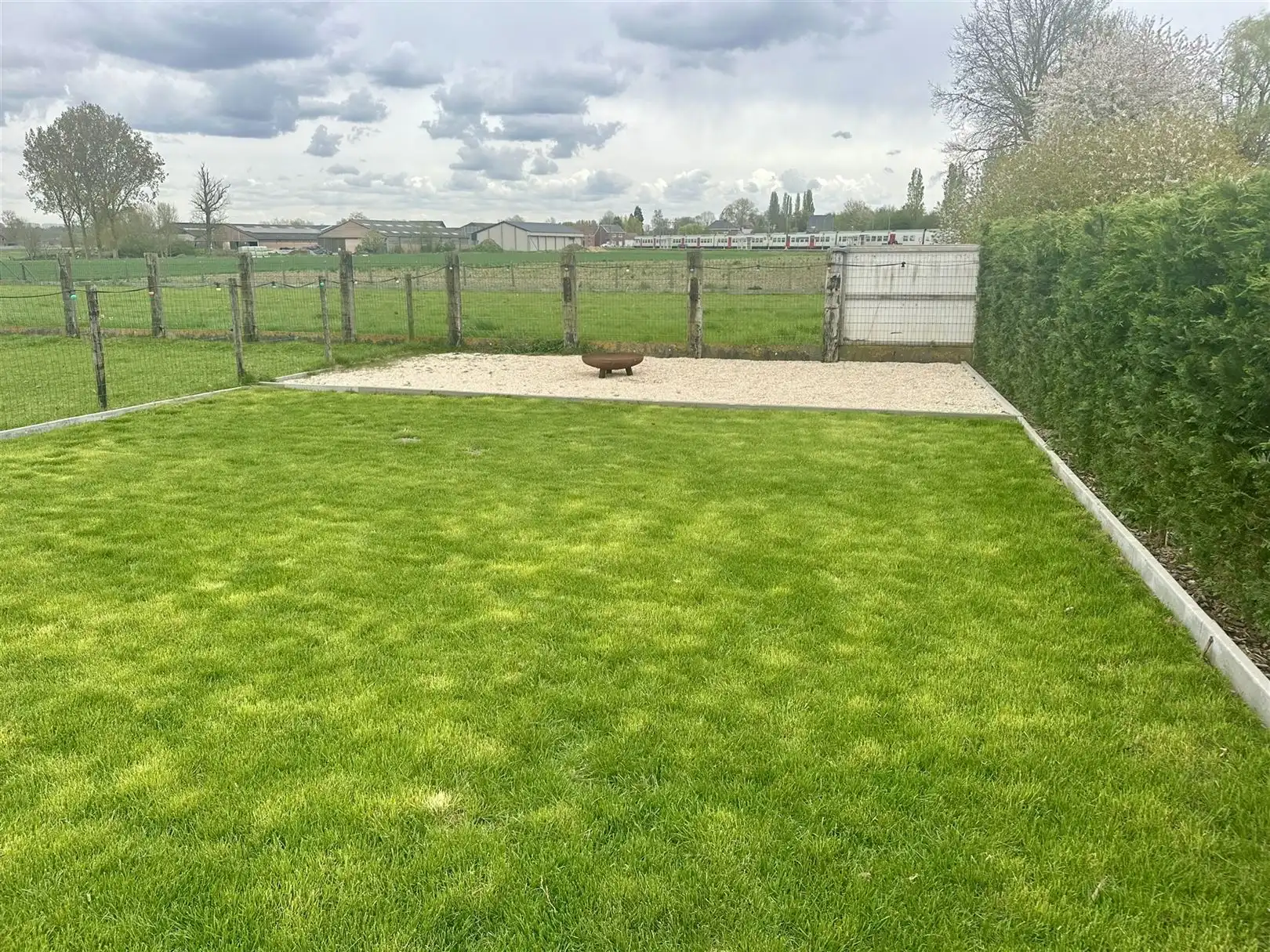 Instapklaar appartement TE HUUR in Nederzwalm foto 13