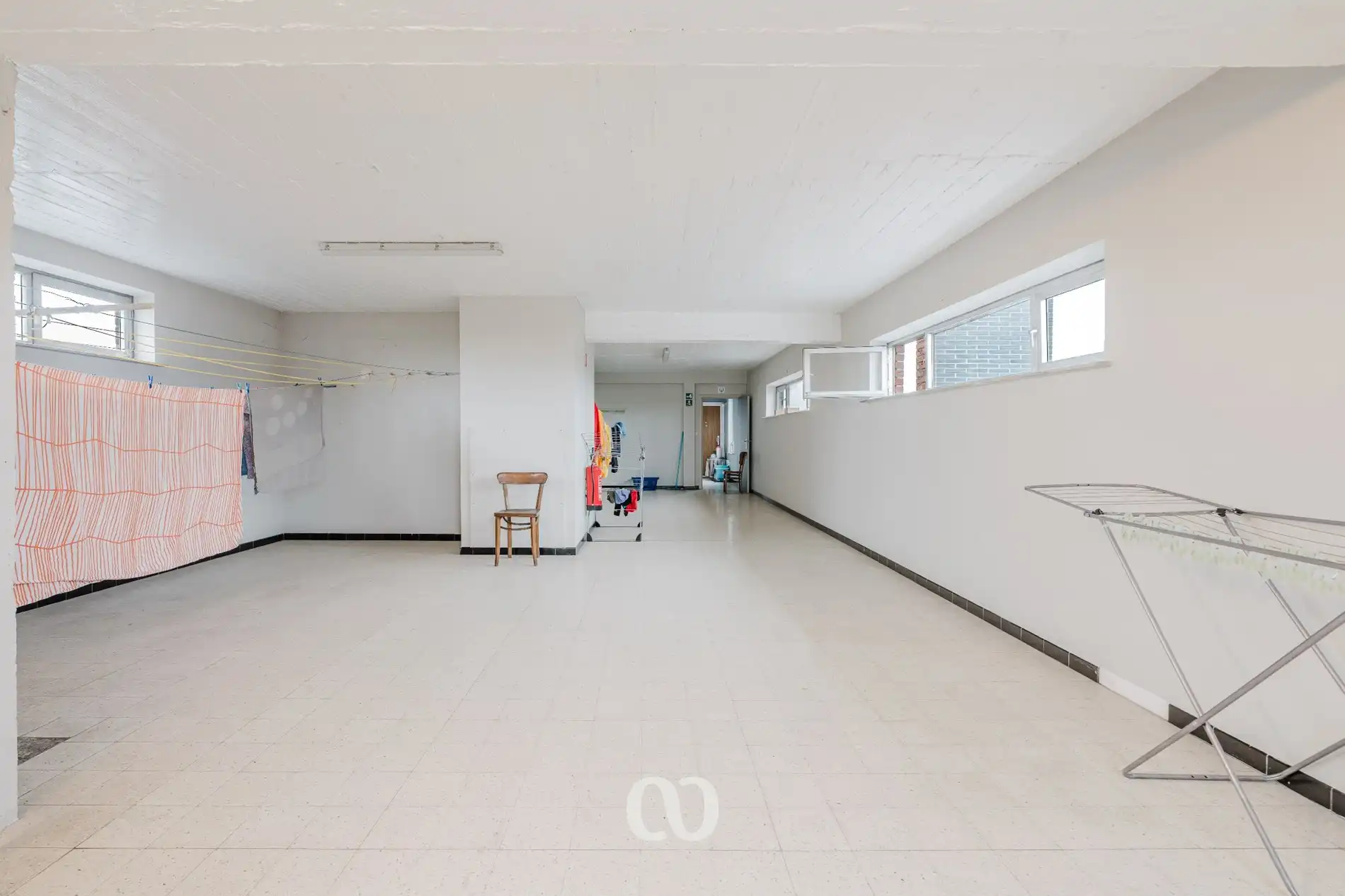 Gerenoveerd, ruim appartement op centrale ligging foto 13