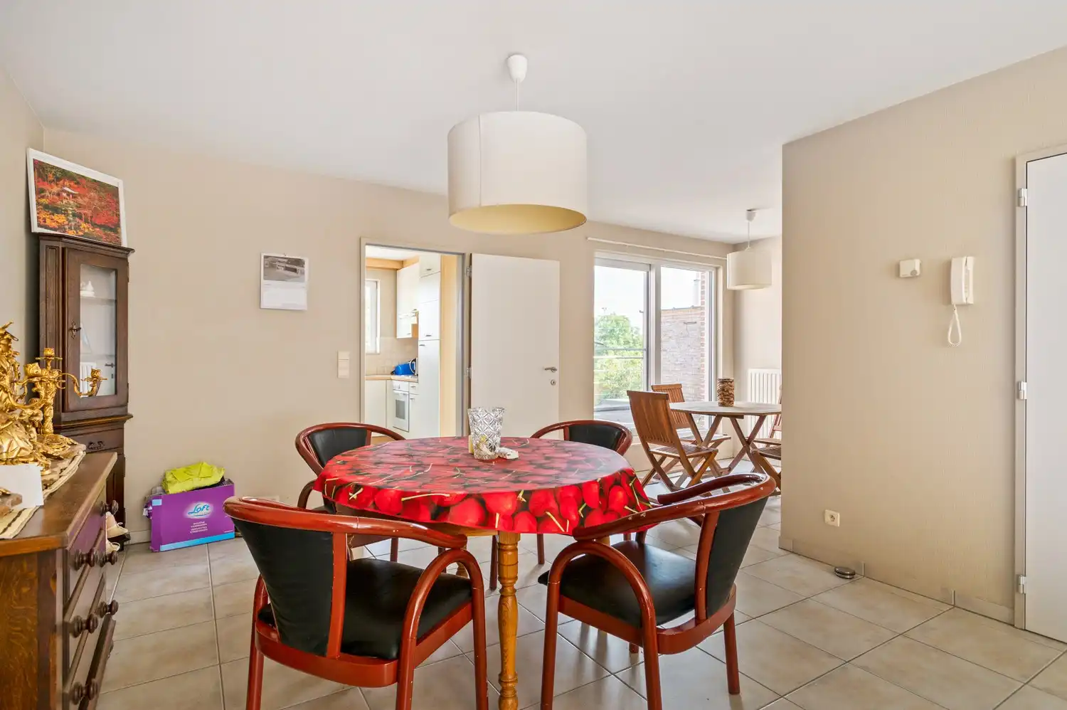 Opbrengsteigendom of co-housing met 2 ruime appartementen in het centrum van Broechem! foto 29